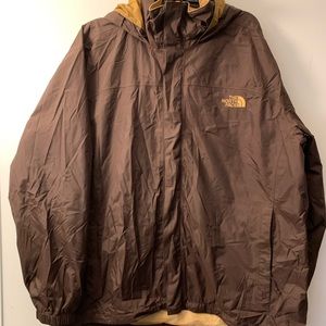 North face men windbreaker